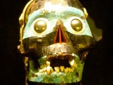 世界の恐ろしくも美しい民族衣装とマスク10選!人類史上最古のマスクの圧倒的不気味さも!