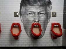 トランプの放尿プレイが赤裸々に暴露され炎上中! 心理学者は擁護「尿性愛者(ウロフィリア)のゴールデンシャワーは変態じゃない」