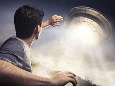 アブダクション体験の“拉致された状態”を科学で解き明かす! 「ローブ感度」と「睡眠まひ」が関係か?