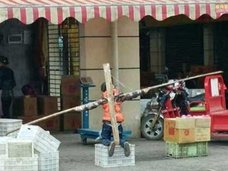 我が子を十字架刑や水責めに…… 中国で“狂育”ママ・パパが暴走中!