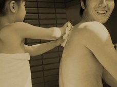 奇習! 嫁入り直前まで続く実父との“裸のつきあい” ― 愛娘の成長を手触りで確認する「身体洗いの風習」と由々しき弊害=山陰地方