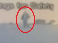 異次元ポータルから人間が次々と飛び出てくる衝撃映像!「100%本物で、無編集」