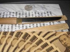 【画像アリ】解体業者に聞いた! 教育勅語の石版、札束に弾丸…「現場で出現したヤバイ品々7つ」埋蔵金より凄すぎる!