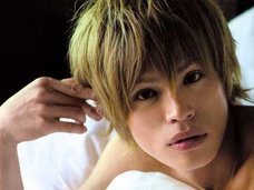 山本裕典、クビの真相が黒過ぎる! パトロン男性Xと豪遊、女性斡旋で…!?