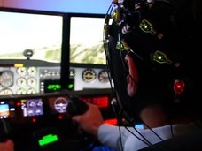 【ガチ】「脳に知識をアップロードする方法」を科学者が発見! 米航空会社で衝撃の実験結果、勉強不要に!!