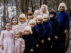 子どもをLSD漬けにしていた異様すぎるカルト教団「ザ・ファミリー」の実態とは? ウィキリークスとも意外なつながり!?