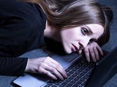 Facebookが“自殺しそうな人”の書き込みを発見するAIを開発! 命を救うのはトモダチではなく、AIの時代