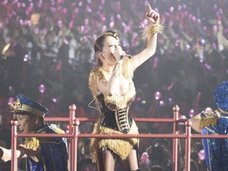 浜崎あゆみの超絶劣化が止まらない理由がヤバい! 肉団子体型&謎のHカップに至った“痛すぎる勘違い”を関係者が暴露
