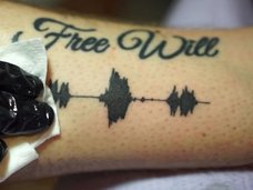音が出るタトゥーが開発される! 音声クッキリ、最長1分、話題のサウンドウェーブタトゥーがヤバい!