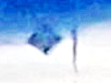 【衝撃画像】アメリカ上空にダイヤモンド型UFO出現! 専門家「気象を操作してトルネードを発生させている」