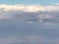 「雲に擬態した雲型UFO」の目撃情報が急増中! 地上の目を欺き“我が物顔”で飛び回るUFOの衝撃映像!