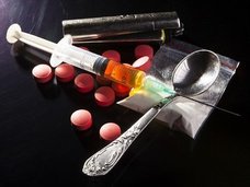 【衝撃】超大物芸能人X、過去に覚醒剤疑惑の“完全もみ消し”に成功していた! 「大物官僚の性行為を撮影し…」関係者が暴露!