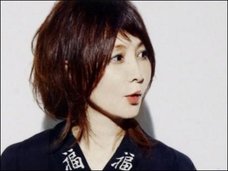 YOUを生で見た関係者が驚いた「テレビとは真逆」の姿とは!? “可愛い大人”ではなかった!