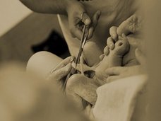 奇習! 「死んでも臍の緒で生き返る」 ― 先祖秘伝の蘇生術を実践する「塩漬け村」の実態=北陸沿岸