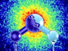 水は「エイチツゥ~Oh!」だった! 2つの異なる液体の混合物であることが判明、科学者「未だ解明できない謎の存在」(最新研究)