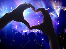 マーヴィン・ゲイを聴くとSEXが良くなることが判明! タッチがエロく感じる(マックス・プランク最新研究)