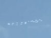 【衝撃】アメリカ上空に「異次元ポータル」が出現、大量のUFO艦隊が排出される! 不気味に整列…地球侵略が目的か!