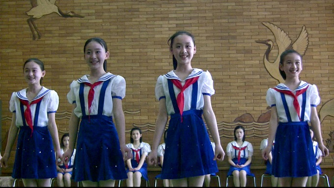 Mangyondae_Schoolchildrens_Palace_in_Pyongyang_03.jpg