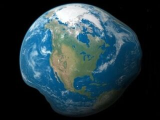地球は丸くなく、ジャガイモ型だった!?  実はウソだった科学の常識3つ！