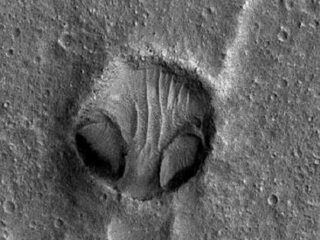 【衝撃】NASAが火星で「クリセ・エイリアンの顔」を激写！ 100％宇宙人の姿…ナスカの地上絵とも関連か！？