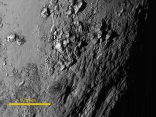 冥王星に500メートルの氷製高層ビル「ペニテンテス」が乱立！ NASA科学者も困惑、宇宙人ホテルか？