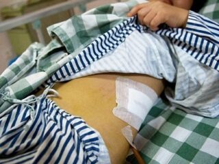 「病院に腎臓を盗まれた」中国人女性訴え　疑惑の緊急摘出手術