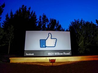 またもフェイスブックの“超ずさん”セキュリティ問題が発覚！ 6億人のパスワードを社員が見放題… 今スグ対処を！