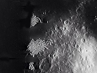 月の裏側で「超密集都市」が発見される！？ かなり気持ち悪い月面都市画像に驚愕！