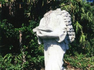 【実録】小笠原諸島・父島の「首なし二宮金次郎像」から子供の声が…！ 3年前、本当に起きた心霊現象と“首がない本当の理由”とは？