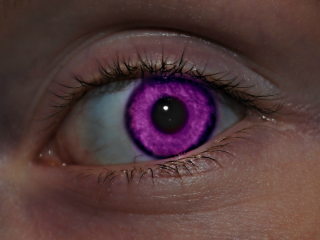 都市伝説的奇病？紫色の目を持って生まれ超人化する「アレクサンドリア症候群」とは