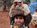 ジャーナリスト「胸が張り裂けそうになった」シリア難民キャンプで4歳の少女がとった“絶望の行動”とは？ 