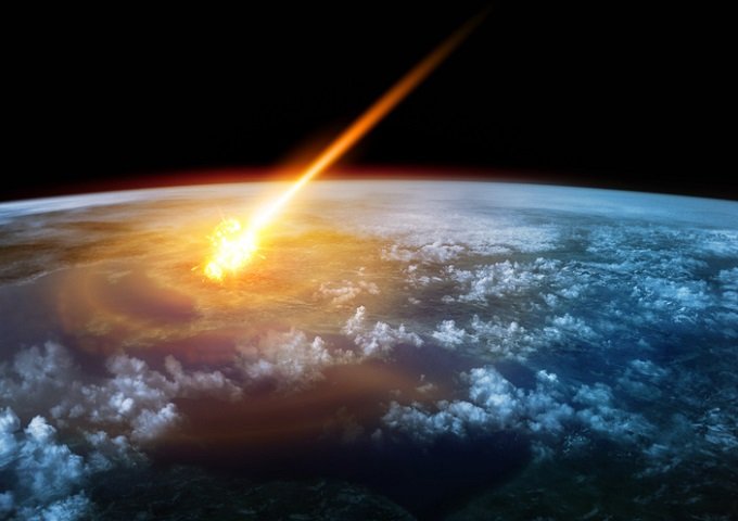 2月3日に超高層ビル級の小惑星「2002 AJ129」が地球とニアミス、ガチ衝突も!? 完全なる氷河期突入、世界は10年間真っ暗闇にの画像1