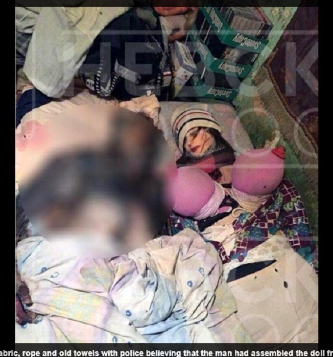 ラブドールを抱いたままミイラ化した哀れな独身男! ロシア孤独死の闇… 爆乳自家製ガールフレンドに抱かれながら…の画像1