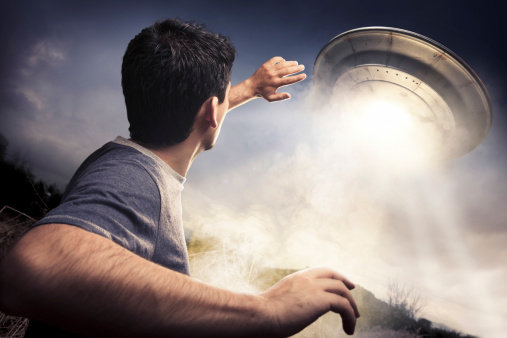 宇宙人とUFOを高確率で呼ぶ方法・最新版! UFOコンタクティ秋山眞人&キックが伝授の画像2
