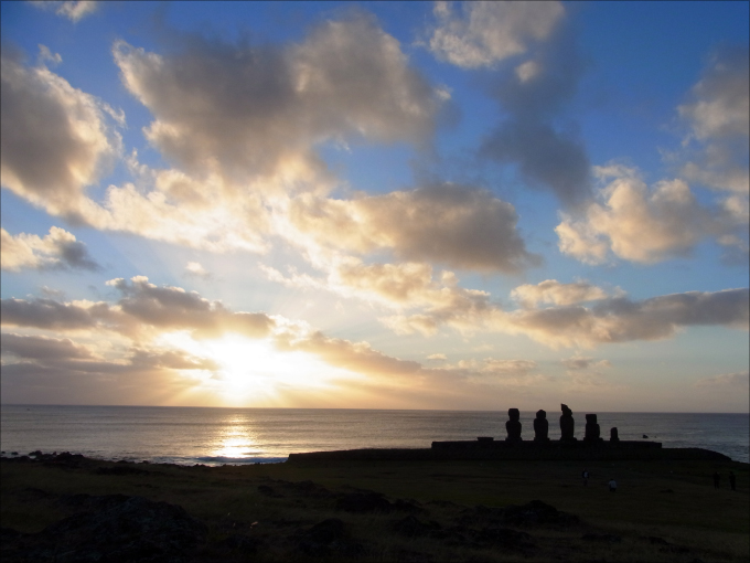 0317moai_04.jpg