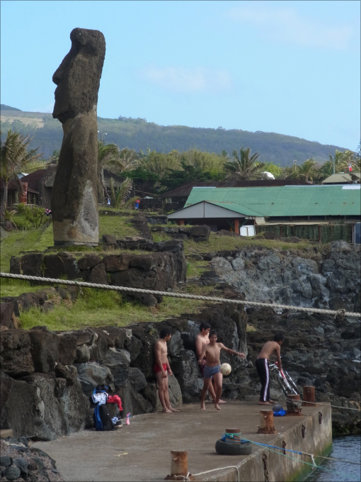 0317moai_06.jpg