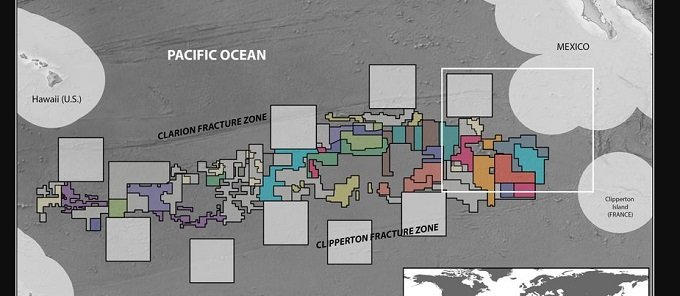 太平洋の海底4000mで謎の巨大足跡が多数発見される! 深海ミステリーに学者も困惑、未知の生物が潜伏か!?の画像1