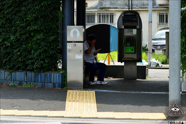 緊急潜入! 中年男性が集う謎のデザイナーズ公衆トイレの画像2