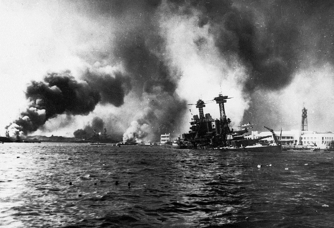 1024px-USS_California_sinking-Pearl_Harbor.jpg
