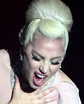 1511_ladygaga_02.jpg