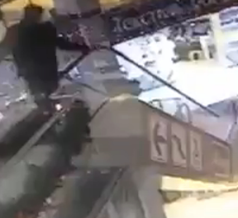 1512_escalator_02.jpg