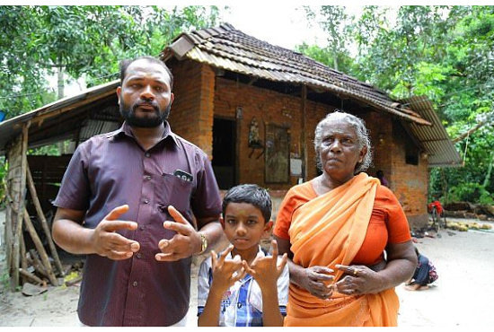 【奇病】インドに住む呪われた一家の実態 ー 90年間続く合指症ファミリーの不思議な信念の画像1