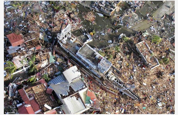 【閲覧注意】台風で6,200人の腐乱死体が転がった町 — 忘れてはいけない、フィリピンを襲った超大型台風「ヨランダ」の画像1