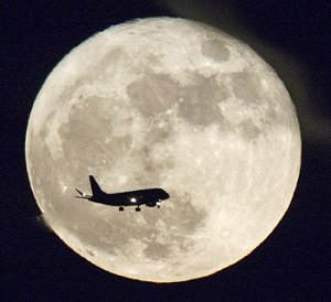 2018年元旦にスーパームーンでM8超巨大地震発生か!? 日本某所に直下型地震の可能性… 列島沈没「恐怖の三が日」へ!の画像2