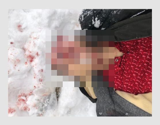 【超・閲覧注意】泥酔したサイコパス夫の凶行! 隣人夫婦を銃殺、妻と無理心中… 雪が血に染まる凄惨な現場映像が流出!=露の画像4