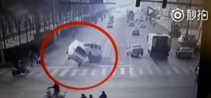 3cars.jpg