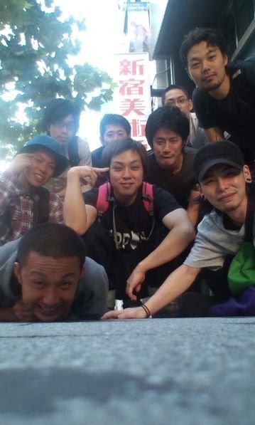 なぜ、同級生同士の芸人は売れるのか? 「創作的友達の見つけ方・出会い方」について、今注目のアート集団・じゃぽにかが自らの体験を基に考察【友達アート】の画像3