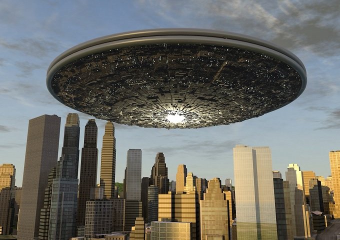 FBI「宇宙人は幽体として存在する」、NASA「月面に建造物」… 続々と開示される機密情報の真意とは!?の画像1
