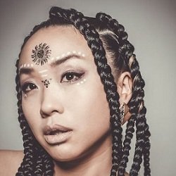 高次元ラッパーCOMA-CHIがアルバム制作中に襲われた超絶神秘体験とは!? 「私の中に4人の神」「巫女のMCが…」の画像8