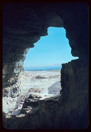 DeadSeaScrolls_2.jpg
